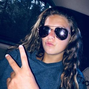 Meet your Posher, Peyton